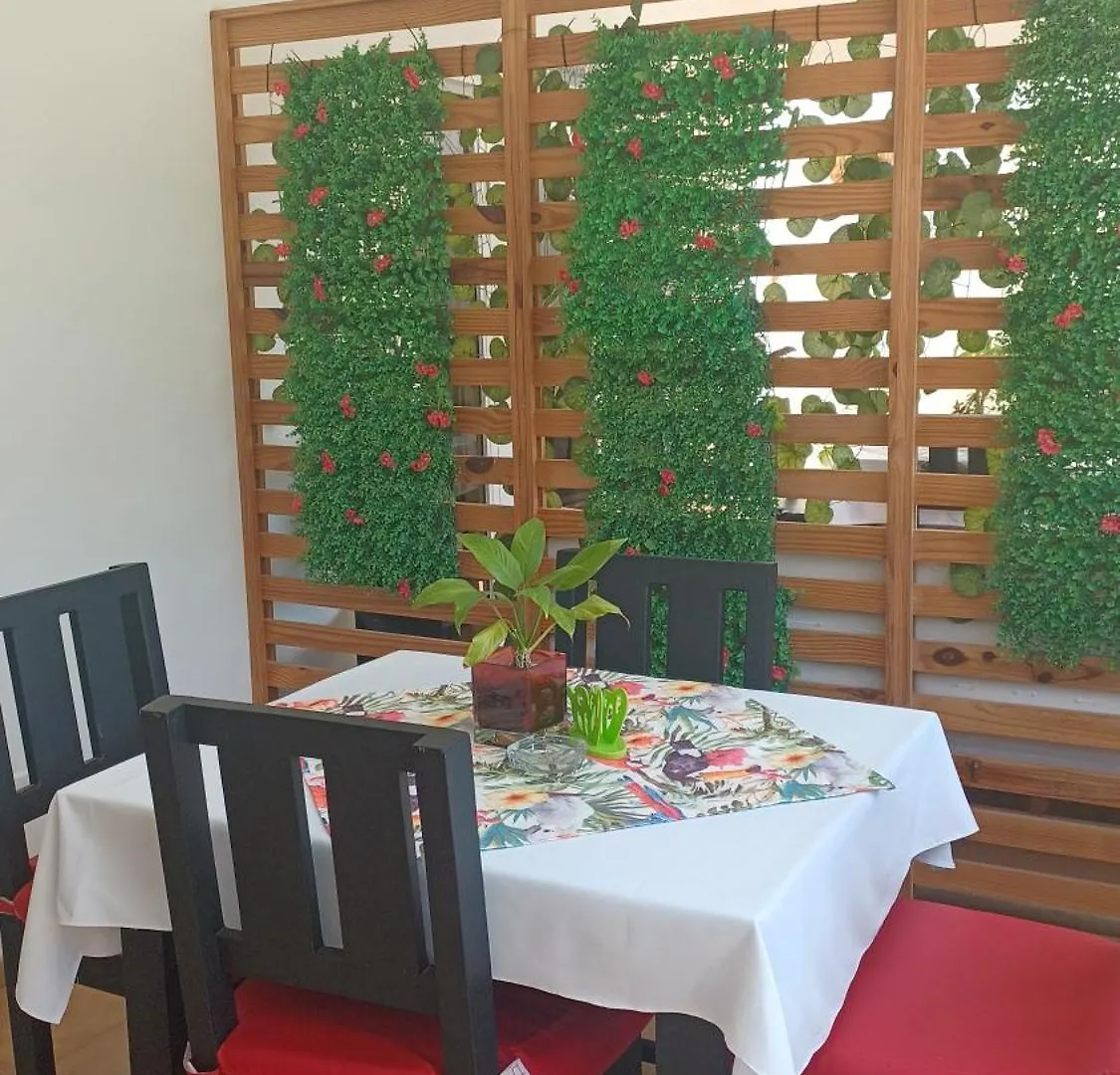 Dona Mayra Aparta Hotel Las Terrenas Aparthotel